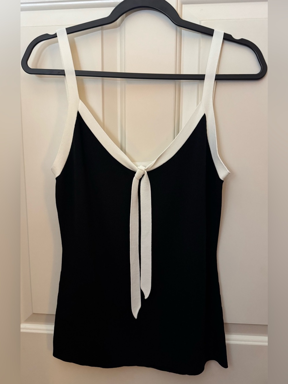 Ann Taylor Top/Tank /Shell Black with White Tie Size - Large ** NWT** - Picture 14 of 16
